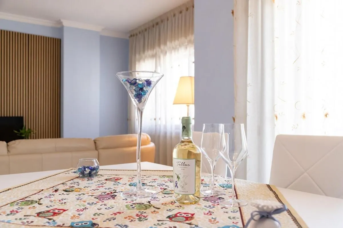Daisy Family House - Tiburtina Apartman Róma 0*,  Olaszország